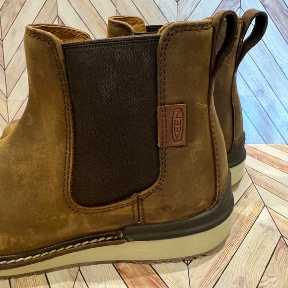 5.5 Keen “Bailey” Chelsea Boot nwot - Picture 9 of 9